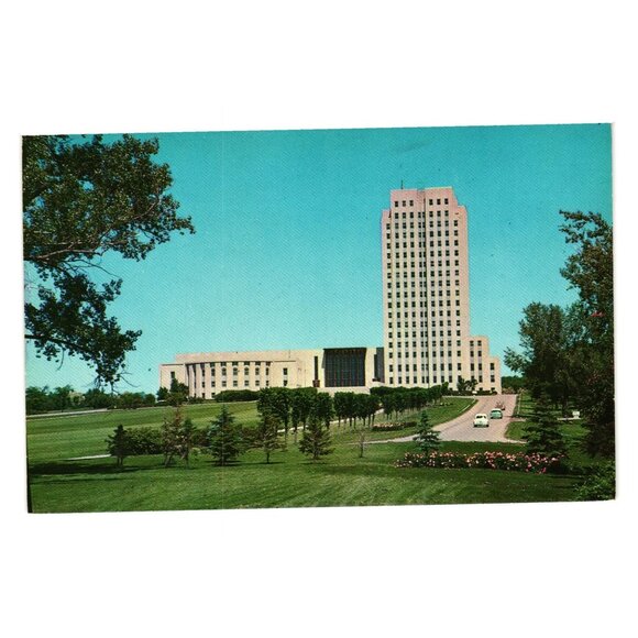 North Dakota State Capitol Bismarck Vintage Scenic Postcard W P Sebens - Picture 1 of 2
